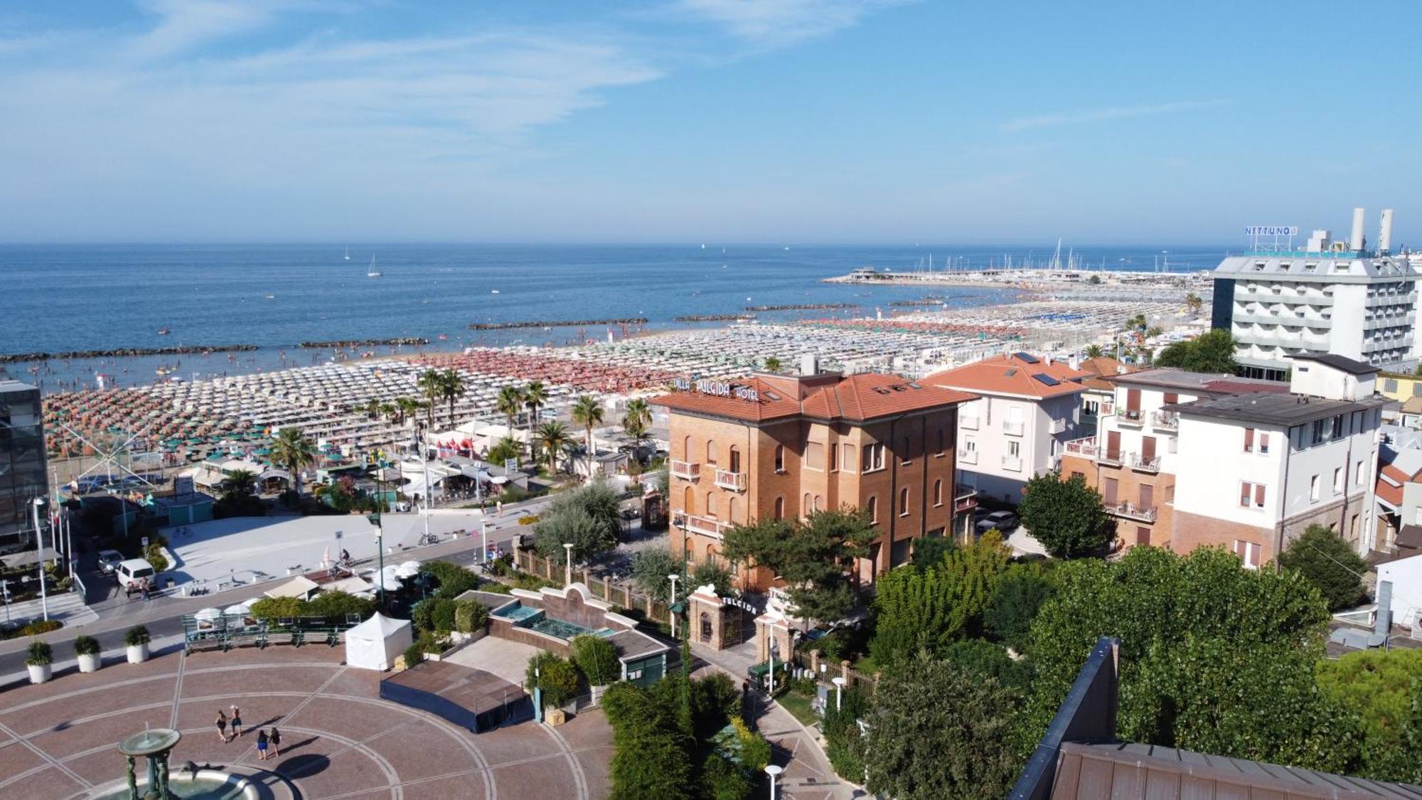 Hotel Villa Fulgida Cattolica Eksteriør billede