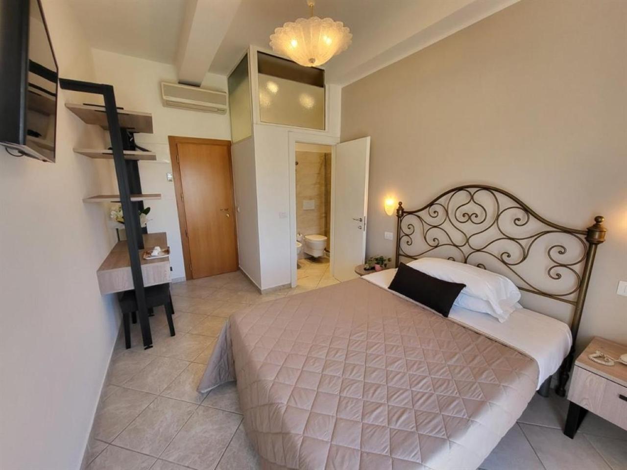 Hotel Villa Fulgida Cattolica Eksteriør billede