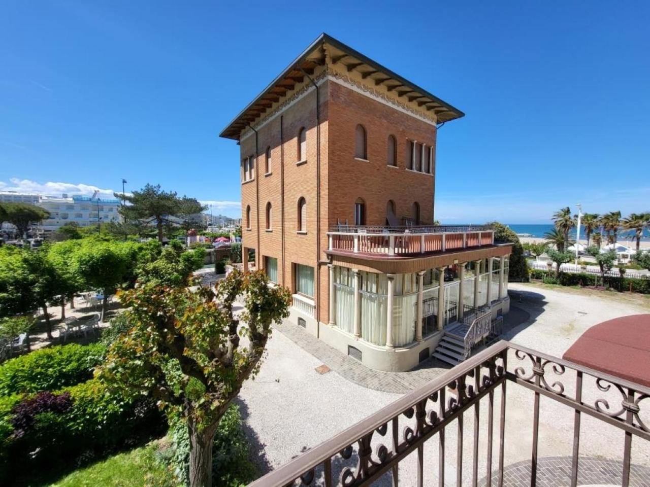 Hotel Villa Fulgida Cattolica Eksteriør billede
